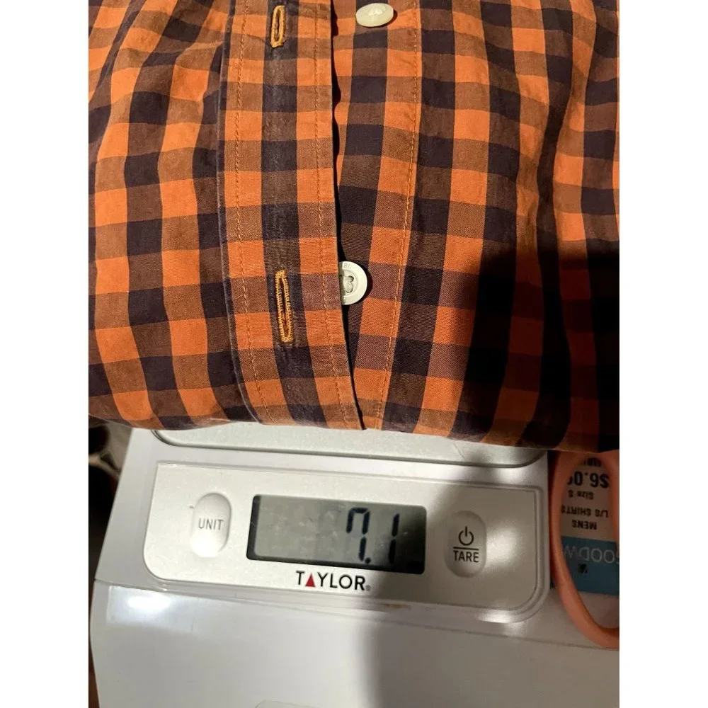 BANANA REPUBLIC SIZE SMALL LONG SLEEVE BUTTON DOWN |‎ U1